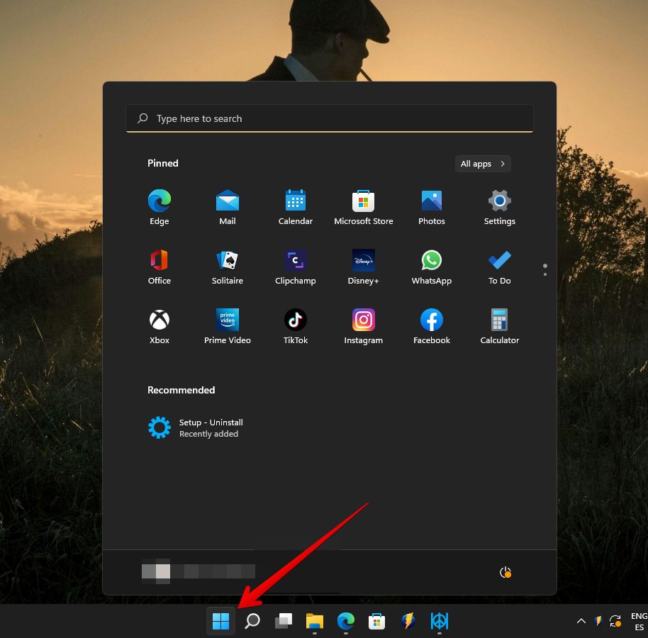 Align taskbar icons to the center in Windows 11